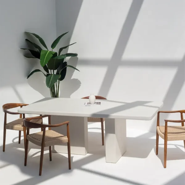 Torito Dining Table