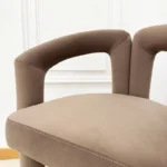 Vault Comfort Chair